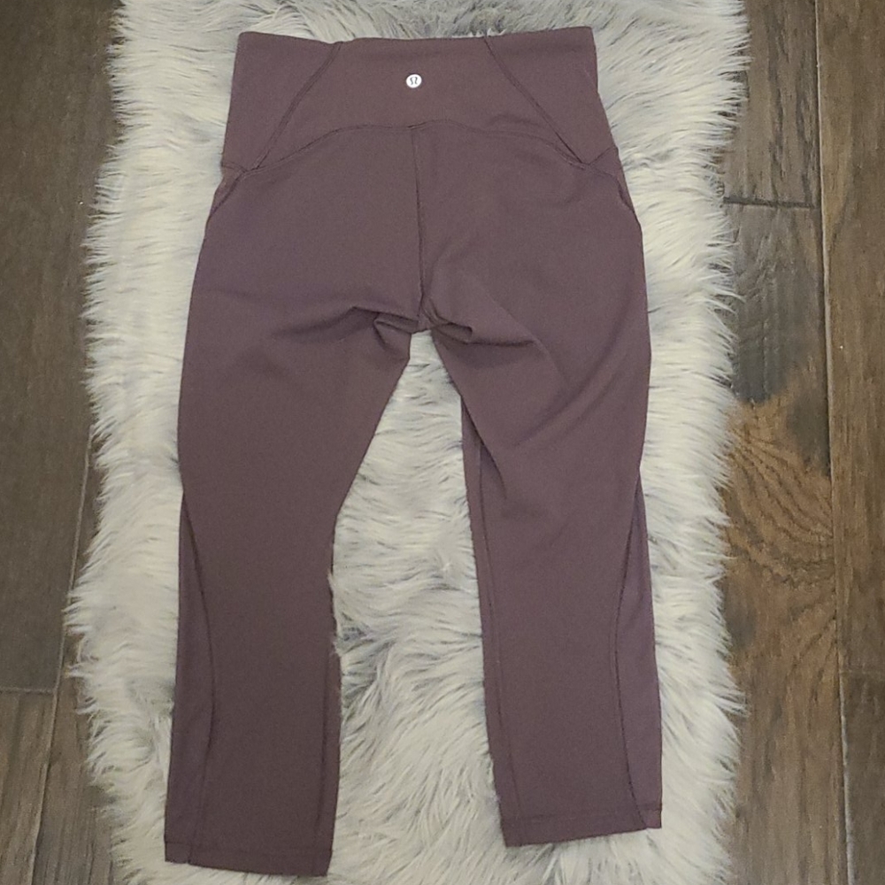 Lululemon train times crop vintage grape - Picture 2 of 8